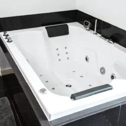 HG Hygiënische Whirlpool Reiniger - 1L - Verwijdert Kalk, Vet, Zeep En Olie - Veilig In Gebruik Voor Whirlpool En Jacuzzi's -Levensrandproducten 1200x1200 1092