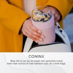 Coninx Yoghurtbeker To Go - Muesli Beker To Go - Lunchbeker - Mueslibeker 640ml (450ml+190ml) - Roze 9 Coninx Yoghurtbeker To Go - Muesli Beker To Go - Lunchbeker - Mueslibeker 640ml (450ml+190ml) - Roze -Levensrandproducten 1200x1200 1560