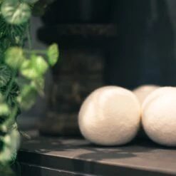 FAVE Drogerballen XL - 6 Stuks - Inclusief 2x Lavendelolie & Opbergzakje - Wasbol - Wasballen - Doseerbol - Droogballen - Duurzaam -Levensrandproducten 1200x1200 489