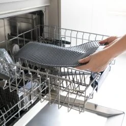 Navaris Siliconen Droogmat Met Afvoer - Aanrecht Droogmat Voor Afwas, Borden, Bestek, Glazen - Grijs 11 Navaris Siliconen Droogmat Met Afvoer - Aanrecht Droogmat Voor Afwas, Borden, Bestek, Glazen - Grijs -Levensrandproducten 1200x1200 934