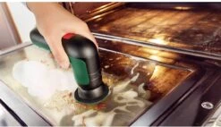 Bosch Universal Brush - Snoerloze Reiningsborstel -Levensrandproducten 1200x688 2