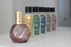 Ashleigh & Burwood Lampenolie Geurolie - Freesia & Orchid 250 Ml -Levensrandproducten 1200x800 26