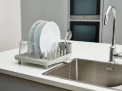 Joseph Joseph Duo Afdruiprek - Compact - Grijs -Levensrandproducten 1200x899