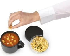 Brabantia Make & Take Soepbeker - 0,6 L - Kunststof - Dark Grey -Levensrandproducten 1200x958 2