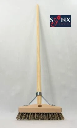 Synx Tools Luiwagen Union 22cm - Tegel Bezem Schrobber- Bezemsteel - Schoonmaakbezem - Schrobborstels - Bezems Met Steel 150 Cm -Levensrandproducten 723x1200 3