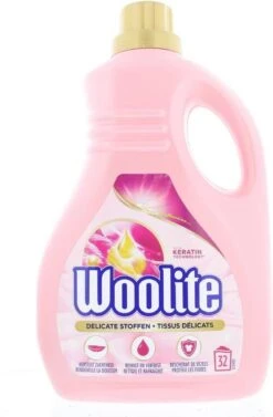 Woolite Wol & Zijde Wasmiddel Met Keratine - 32 Wasbeurten - 1,9 L -Levensrandproducten 787x1200
