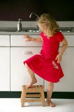 PUHLMANN - Inklapbare Kruk, JAMES, Hout, 23 Cm Hoog, Max 150 Kilo -Levensrandproducten 798x1200 6