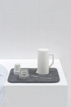 Brabantia SinkSide Afdruipmat Microvezel - 47 X 40 Cm - Dark Grey -Levensrandproducten 799x1200 2