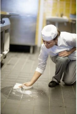 Poetsrol Tork M2 121206 2-laags - 20cm X 160m - 6 Rollen -Levensrandproducten 812x1200 4